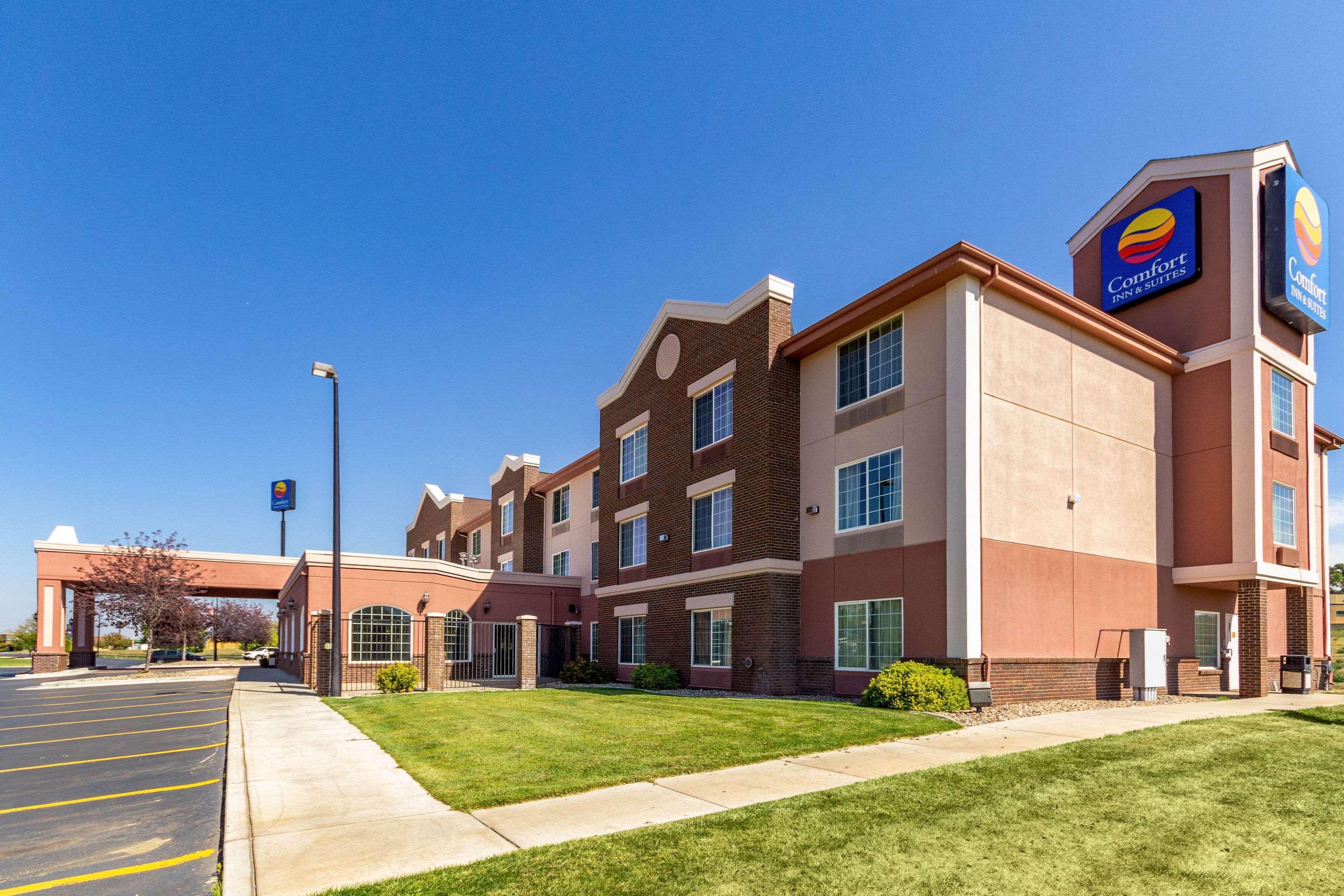 Comfort Inn & Suites Gillette Near Campbell Medical Center Exterior photo